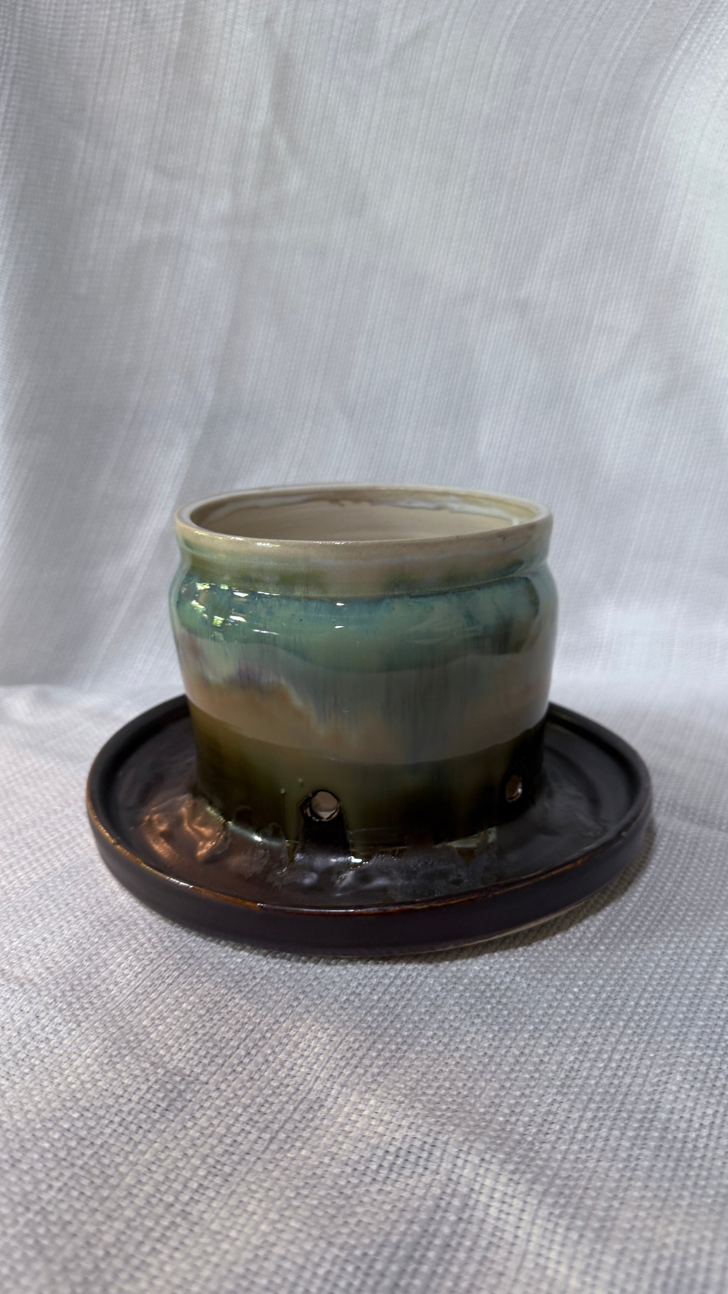 Planter Pot with Skirt